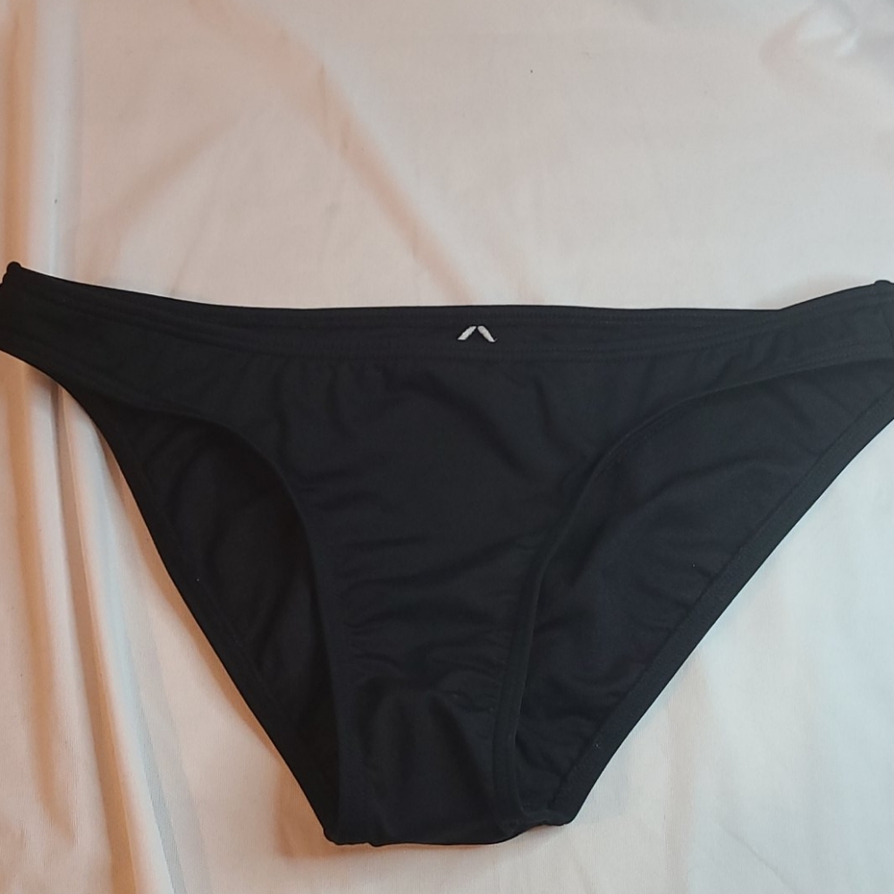 NWT Rip Curl Black Bikini Bottom Medium